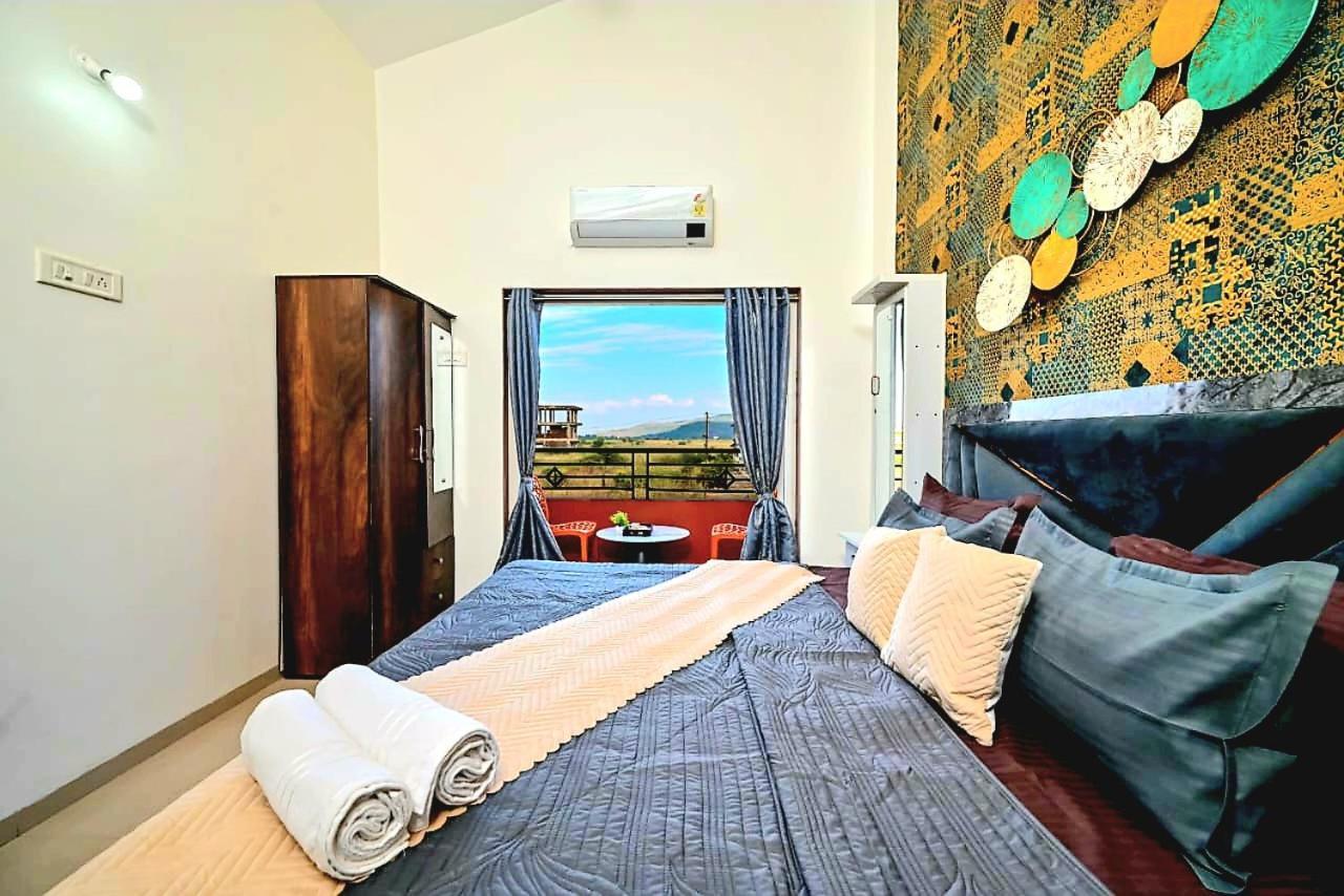 Ll Empyrean Stay Ll Airawat Villa Ll 2Bhk Ll Ac Ll Private Pool Ll Wifi Ll โลนาวาลา ภายนอก รูปภาพ